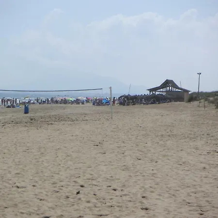 Frente Al Mar - Velazquez *